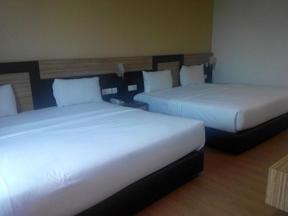 7 Heaven Boutique Hotel Pasir Gudang Ngoại thất bức ảnh