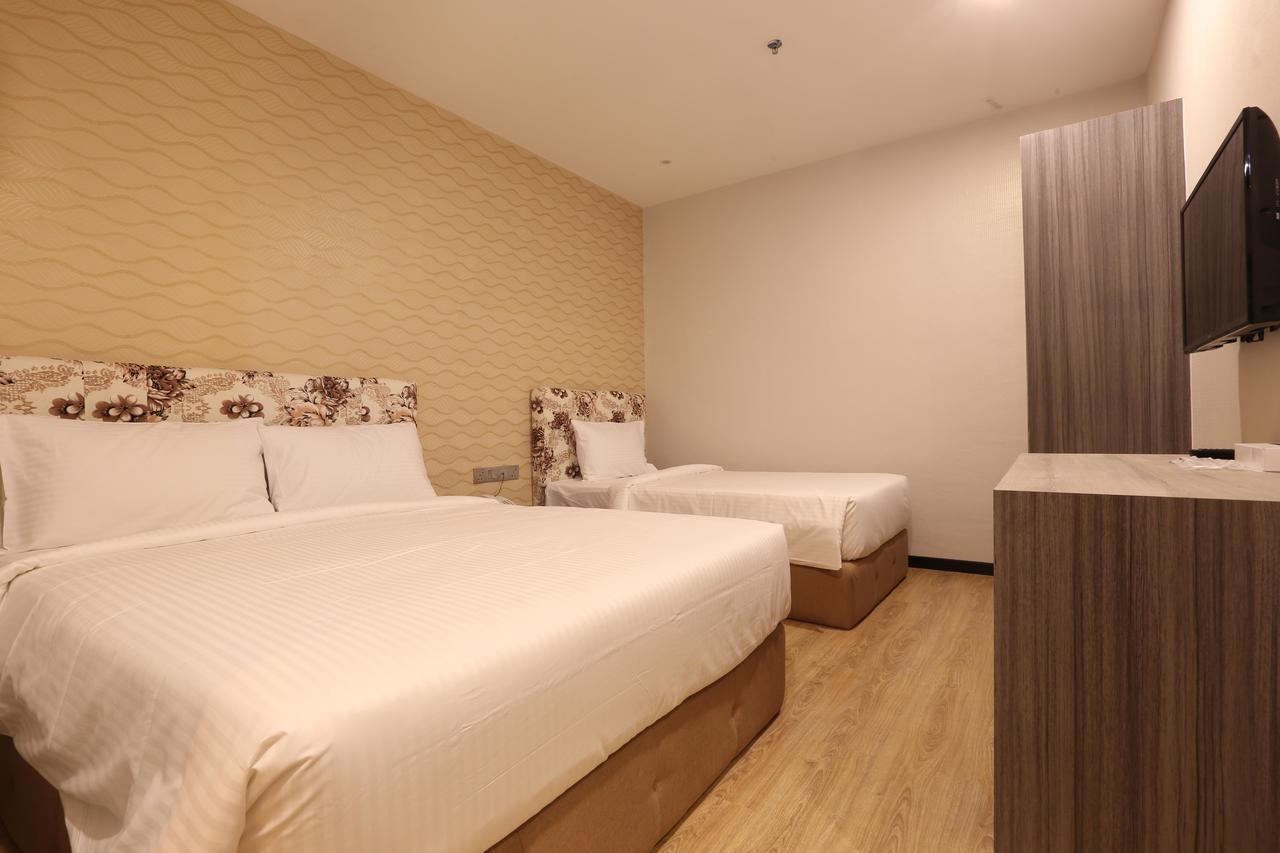 7 Heaven Boutique Hotel Pasir Gudang Ngoại thất bức ảnh