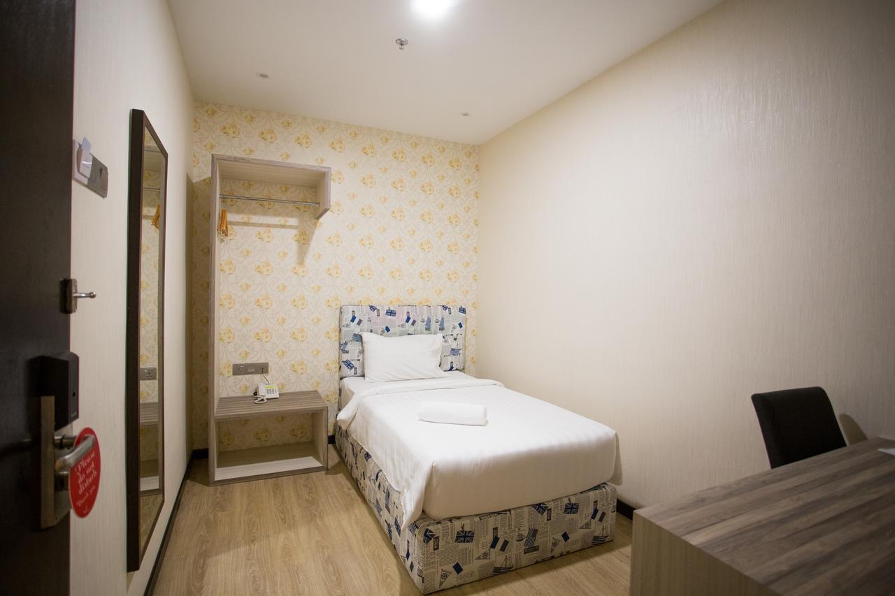 7 Heaven Boutique Hotel Pasir Gudang Ngoại thất bức ảnh